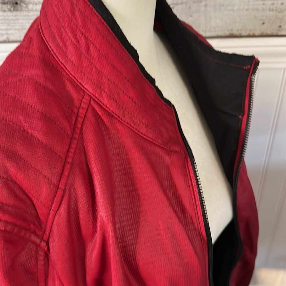 Red biker jacket - Picture 4 of 4